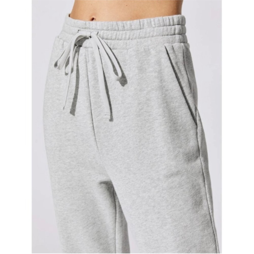 Carbon38 Gray Track Pants & Joggers - Picture 4 of 10